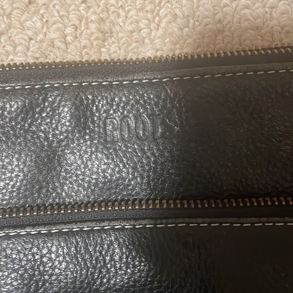 Roots leather crossbody - Picture 2 of 7